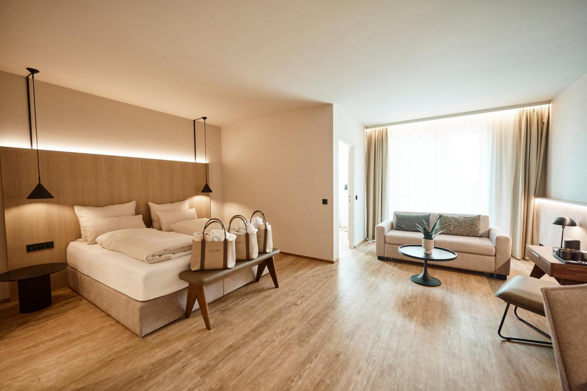 Nouri Hotel Бад Кроцинген Стая снимка Deluxe room